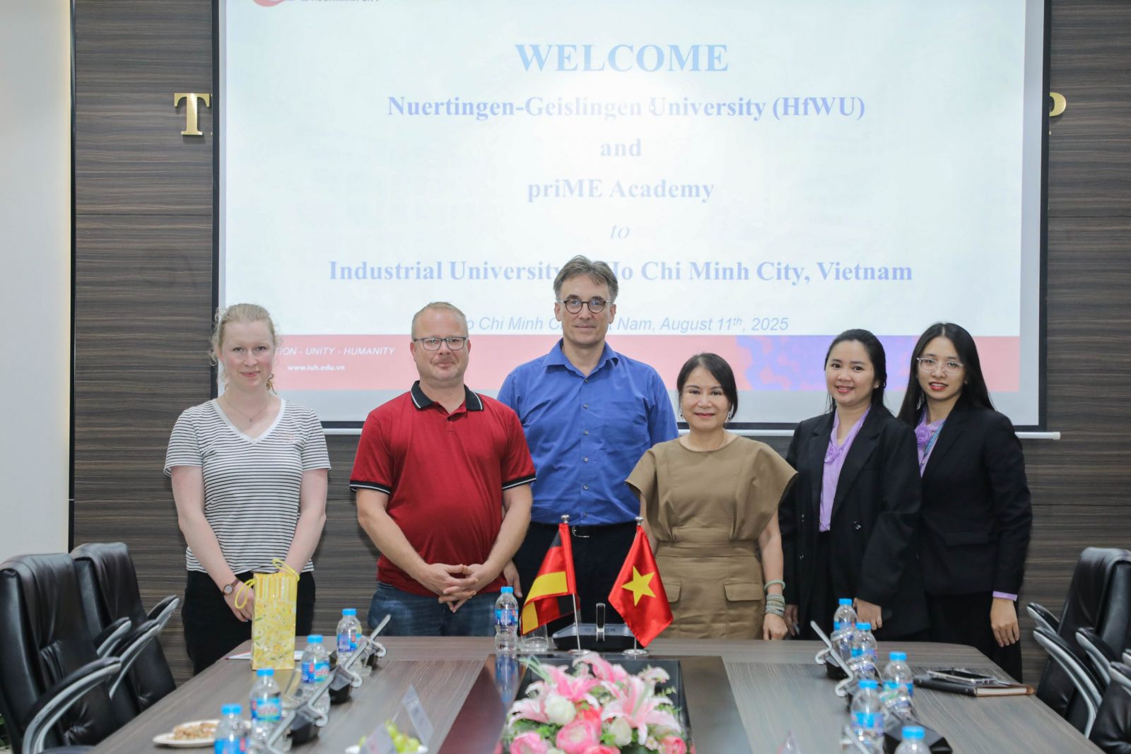 Chào mừng Đoàn làm việc Trường Nuertingen-Geislingen University (Đức)