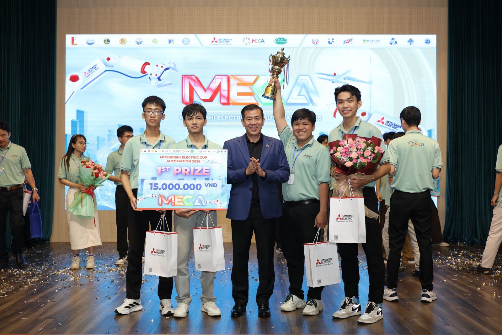 IUH giành quán quân MECA – Mitsubishi Electric Cup Vietnam 2026, đại diện Việt Nam tham dự MECA Global tại Nhật Bản