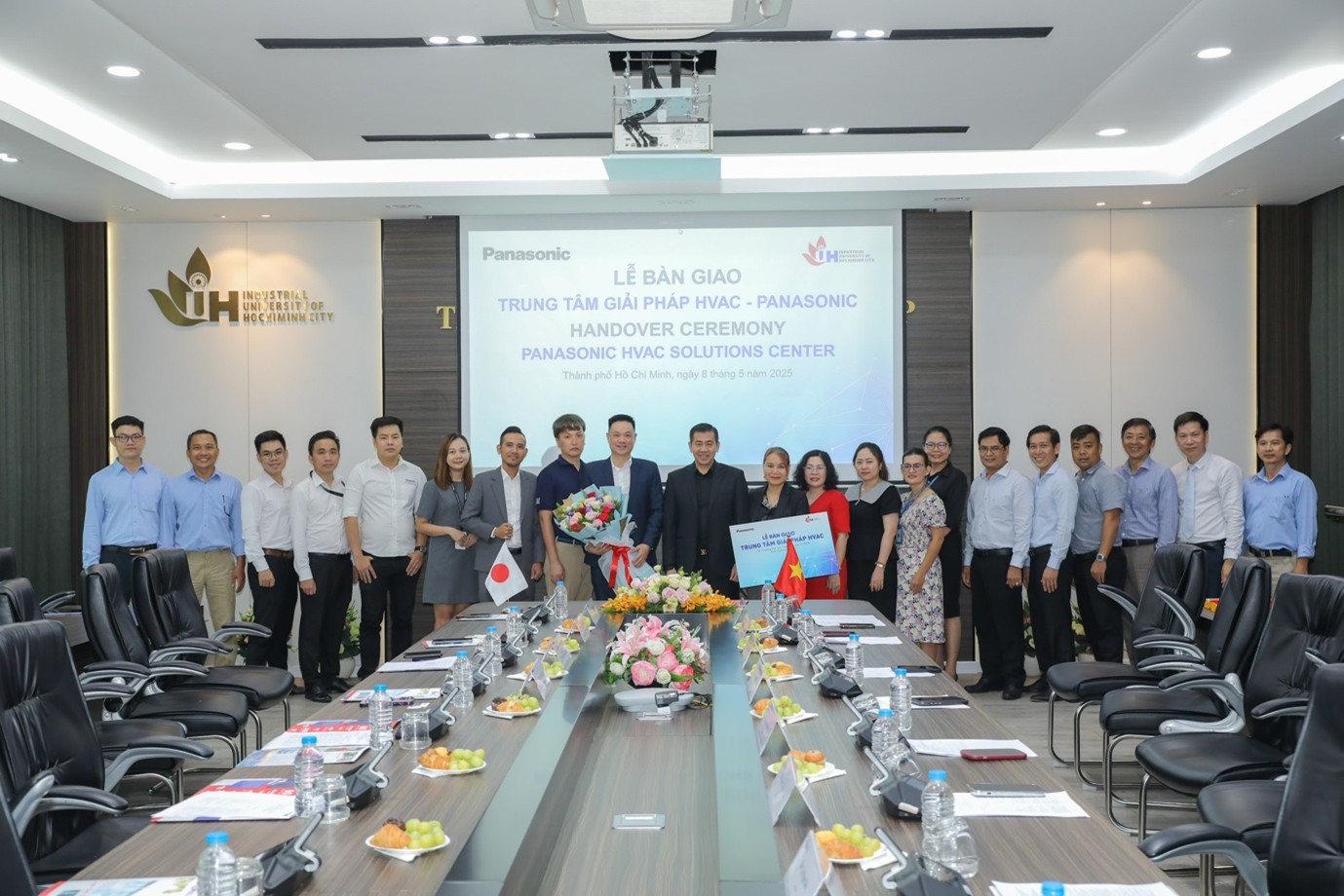 Panasonic Việt Nam tài trợ Trung tâm giải pháp HVAC cho Đại học Công nghiệp Thành phố Hồ Chí Minh và khánh thành phòng Lab hiện đại