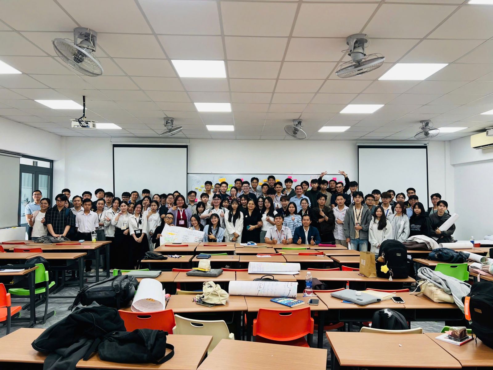 HÀNH TRÌNH INNOGREENLIFE 2025-2026: BÙNG NỔ NĂNG LƯỢNG TẠI CHUỖI TẬP HUẤN KHƠI NGUỒN TƯ DUY VÀ ĐỊNH HÌNH DỰ ÁN