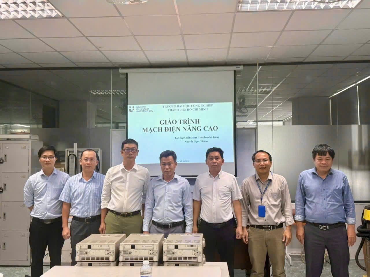Toàn cảnh buổi họp thẩm định giáo trình